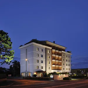 4* Hotel Poli